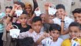 مبادرات تصنع الفرح.. مشاريع عيدية في عدن