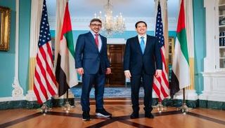 الشيخ عبدالله بن زايد آل نهيان يلتقي وزير الخارجية الأمريكي