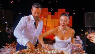 ستيفاني عطالله رفقة زوجها 