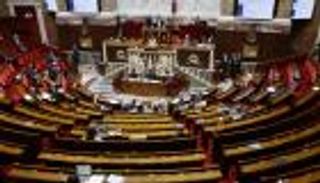 جدل في فرنسا حول قانون مكافحة المخدرات.. ما علاقة المافيا الإيطالية؟