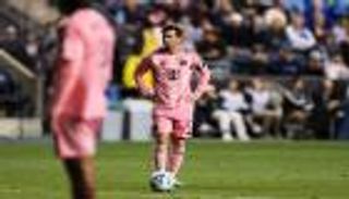 الأصلي و«المضروب».. البحث عن قميص ميسي