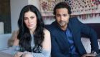 «220 يوم».. صبا مبارك وكريم فهمي يقدمان قصة حب مختلفة