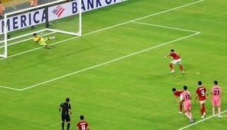 محمود حسن تريزيغيه نجم الأهلي