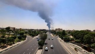 دخان يتصاعد في سماء طهران جرّاء غارة إسرائيلية