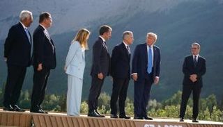 قادة مجموعة السبع في منتجع بكندا