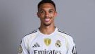 «لم أراه سابقا».. أرنولد يكشف الفارق بين ليفربول وريال مدريد
