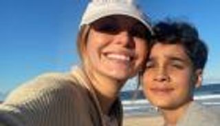 مأساة كلير ماكان.. وفاة ابنها بعد فشل تقنية «الكرونيكس»