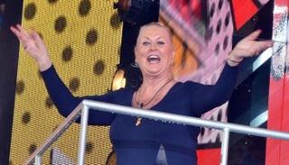 نجمة التلفزيون البريطانية كيم وودبيرن