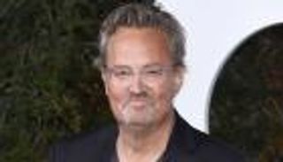 إدانة طبيب بتزويد ماثيو بيري بالكيتامين.. تطورات صادمة في وفاة نجم «فريندز»