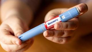 مستخدمو إبر التنحيف أكثر عرضة لمضاعفات خطيرة  خلال الصيف