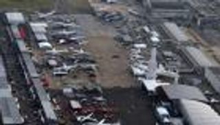 لوبورجيه 2025.. مواجهة غير متكافئة بين إيرباص وبوينغ في ظل كارثة جوية دامية