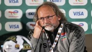 المدرب البلجيكي توم سينتفيت