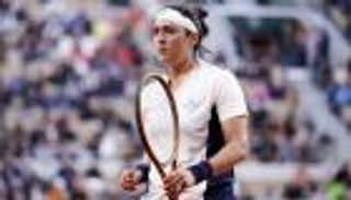 هزمت باوليني.. روائح برلين تعيد أنس جابر إلى الحياة