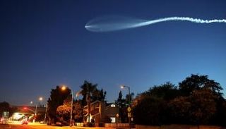 مشهد "القنديل الفضائي" كما تم رصده في سماء أمريكا 