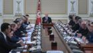 «فلول إخوان» تونس بالمؤسسات تحت المجهر.. وسعيد: لا مكان لهم