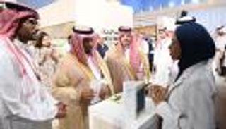 وفد سعودي يزور جناح الإمارات بمعرض بكين الدولي للكتاب 2025