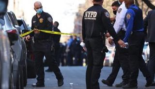 عناصر من الشرطة الأمريكية