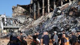 نتنياهو يتفقد موقعا تعرض لقصف إيراني