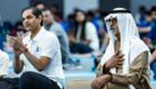 نهيان بن مبارك يشهد الاحتفال باليوم العالمي الحادي عشر لليوغا في أبوظبي