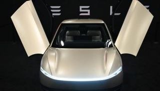 تسلا تطلق في تكساس خدمتها للأجرة الذاتية القيادة
