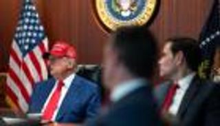 من عشاء «الغولف» لغرفة عمليات.. كواليس قرار ترامب لضرب إيران