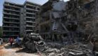 15 صاروخا إيرانيا على 4 دفعات تطلق أطول سلسلة صافرات بإسرائيل