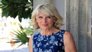 سيلينا سكوت تتعرض للاعتداء والسرقة في لندن