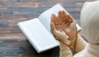 قبل دخول اللجنة وعند الخروج منها.. أدعية لتثبيت الحفظ وتيسير الامتحانات