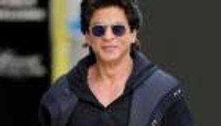 &laquo;لماذا شاروخان؟&raquo;.. تساؤلات رسمية بعد تفتيش قصر النجم الهندي