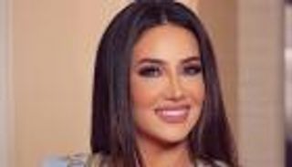 بعد زيارة بيت الله الحرام.. ديانا حداد توضح حقيقة اعتزالها الفن وارتدائها الحجاب