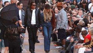 لويس فويتون تجمع بيونسيه وجاي-زي