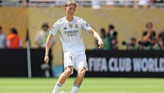 دين هويسن مدافع ريال مدريد