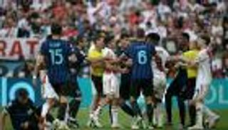 كأس العالم للأندية.. مشاجرة عنيفة بين لاعبي إنتر ميلان وريفر بليت (فيديو)