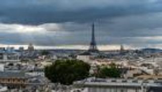 الأرصاد الفرنسية تحذّر: أمطار وصواعق ورياح شديدة تجتاح باريس