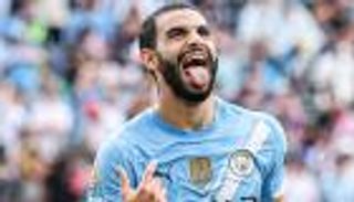 «من المستوى العالي».. دوكو يُكشف أسباب توهج آيت نوري مع السيتي