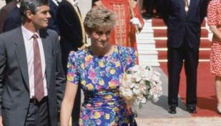 فستان ديانا يُباع بـ520 ألف دولار