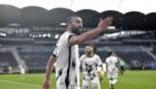 بشرى لمنتخب الجزائر.. عرض مُغر يقرب عبدلي من حلمه