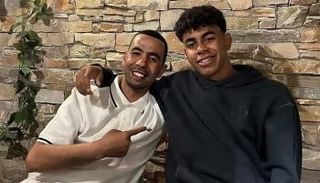 لامين يامال ووالده