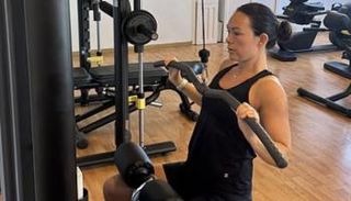 مدربة اللياقة البدنية لينزي تود 