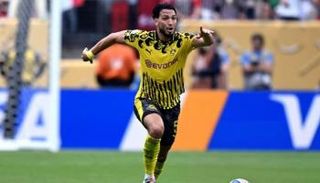 بن سبعيني مدافع بروسيا دورتموند
