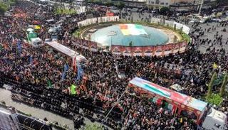 جنازة رسمية لنحو 60 شخصًا من قتلى الضربات الإسرائيلية على إيران