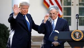 الرئيس الأمريكي دونالد ترامب ورئيس الاحتياطي الفيدرالي جيروم باول