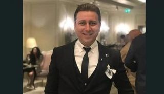 رجل الأعمال إلهان أريك