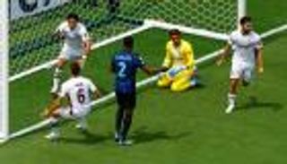 المفاجآت البرازيلية مستمرة.. فلومينينسي يطيح بإنتر ميلان