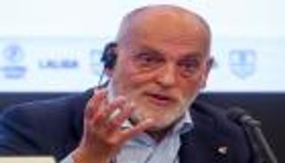 برسائل نارية.. رئيس الليغا يصدم برشلونة وريال مدريد والفيفا