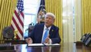 تحذير من «كارثة عالمية».. قرار لترامب يهدد حياة 14 مليون شخص 