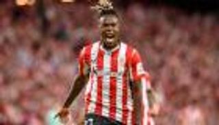 بسبب أزمة التسجيل.. نجم برشلونة يبعث رسالة إلى نيكو ويليامز