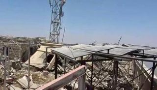 برج اتصالات للحوثيين قصفته أمريكا قبل أشهر- أرشيفية