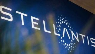 شعار شركة ستيلانتيس لإنتاج السيارات