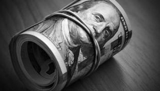 الدولار الأمريكي 